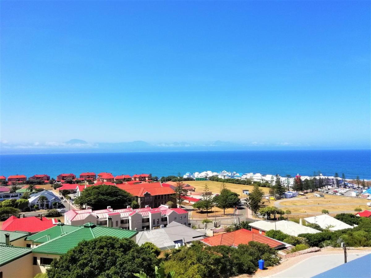 4 On Montagu Accommodation Mossel Bay Exterior photo